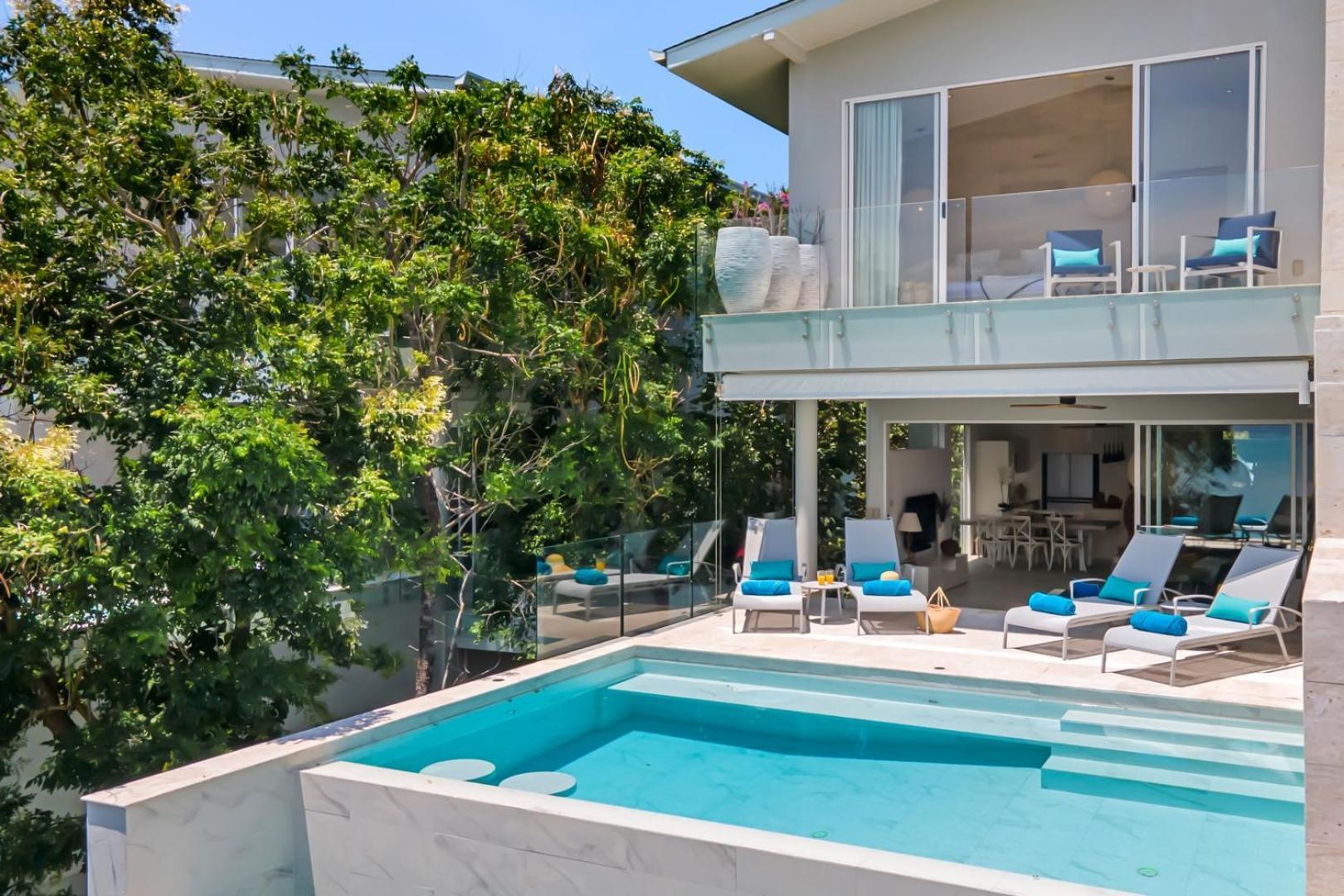 Beachside - Cara - 3 Bdr 1 Bdr At Sunset Cove Bay With Sea And Mountain Views, 100 Meters To The Swimming