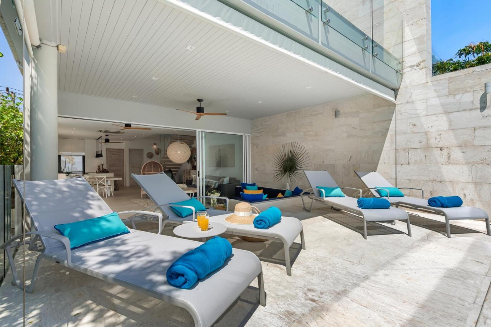 Villa Beachside - Cara - 3 Bdr 1 Bdr At Sunset Cove Bay With Sea And Mountain Views, 100 Meters To The Swimming